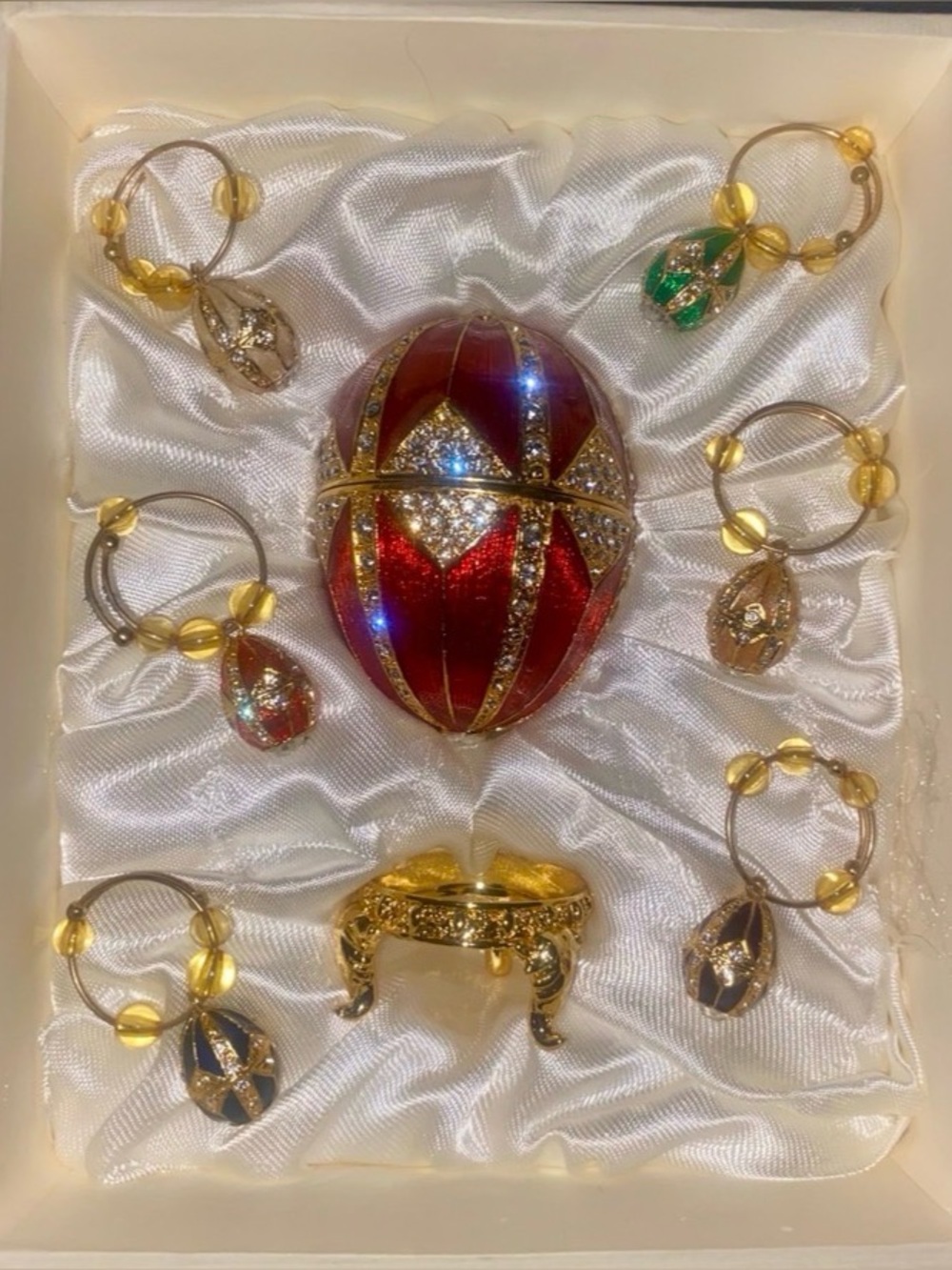 New Fitz and Floyd Wine Bottle Stopper & Decorative Egg with Wind Glass Charms